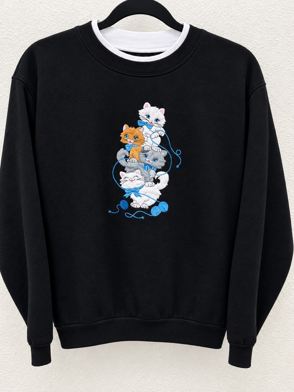 Morning Sun Black Crewneck Sweatshirt With Playful Cats Sz(L)